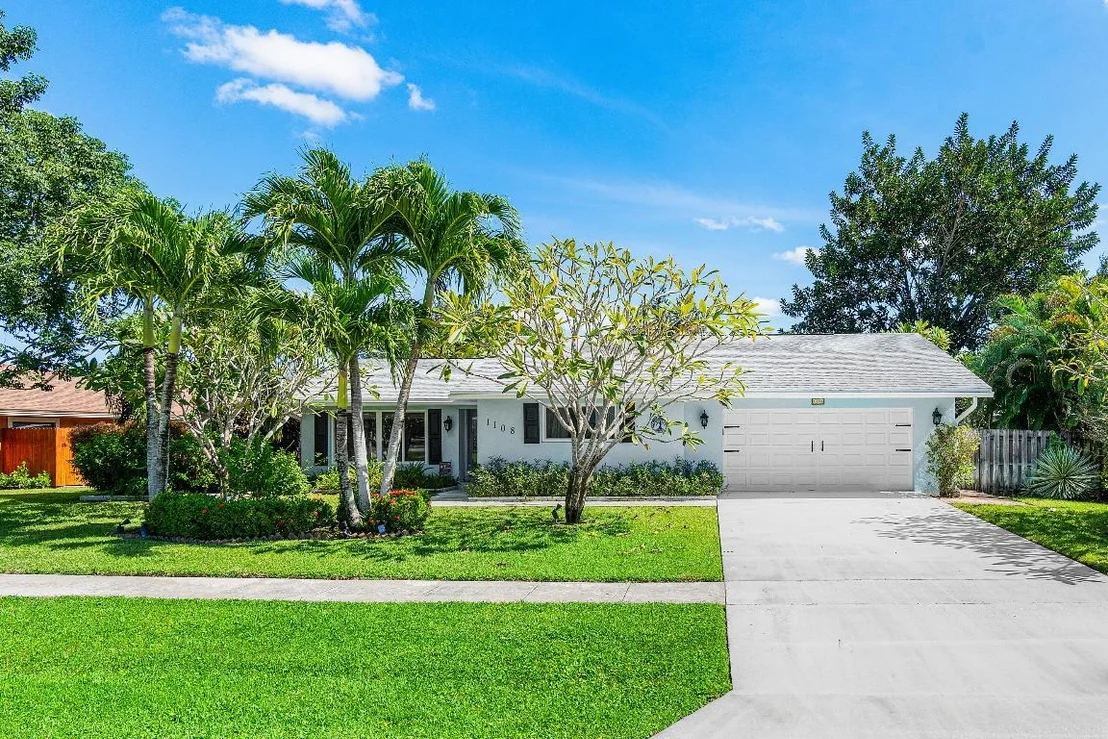 Photo of 1108 Petrel Road