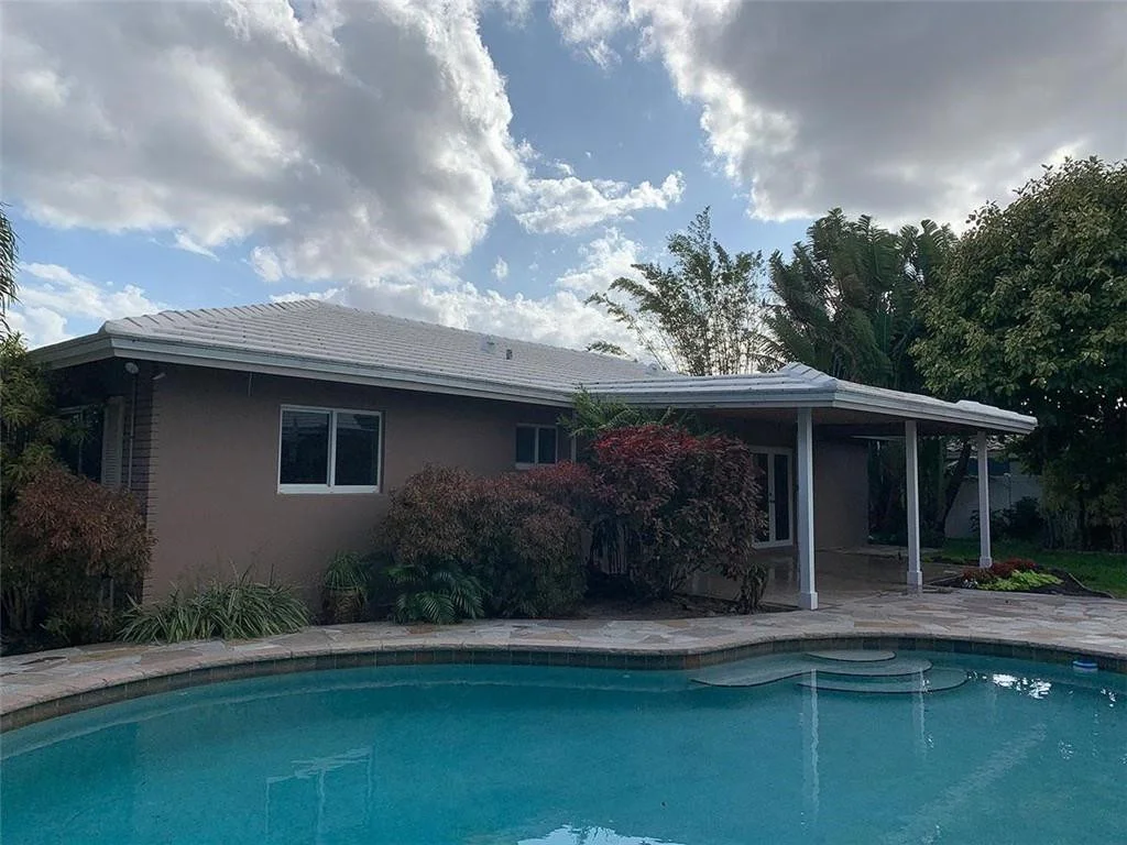 Photo of 2841 NE 45th Street