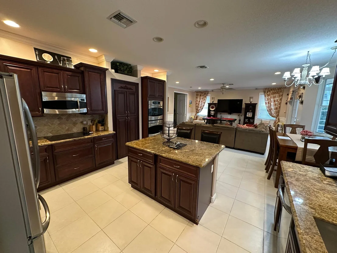 Photo of 6449 Stonehurst Circle
