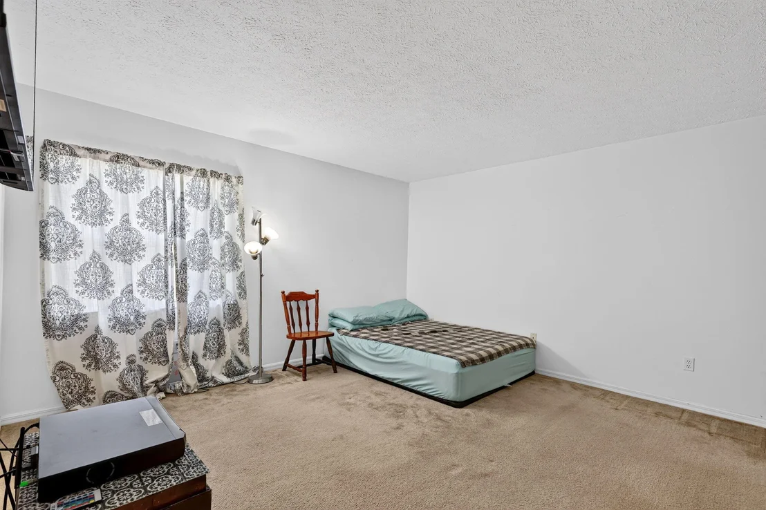 Photo of 6672 Campanilla