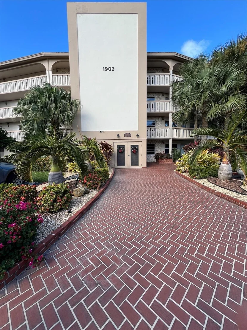 Photo of Unit A4 at 1903 Bermuda Circle