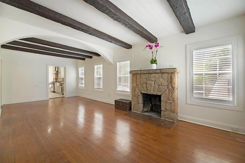 Photo of 308 Monroe Drive
