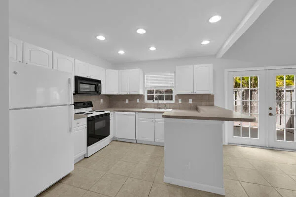 Photo of Unit A at 426 N Cypress Drive