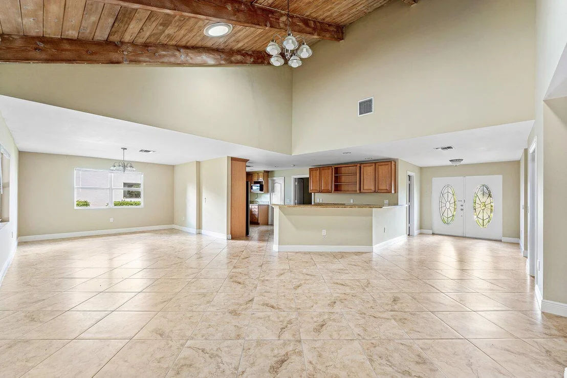 Photo of 4572 White Cedar Lane