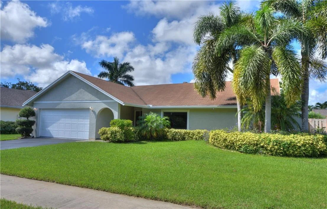Photo of 562 NW 45th Way