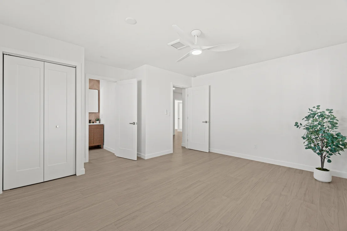 Photo of 812 Chapel Hill Boulevard