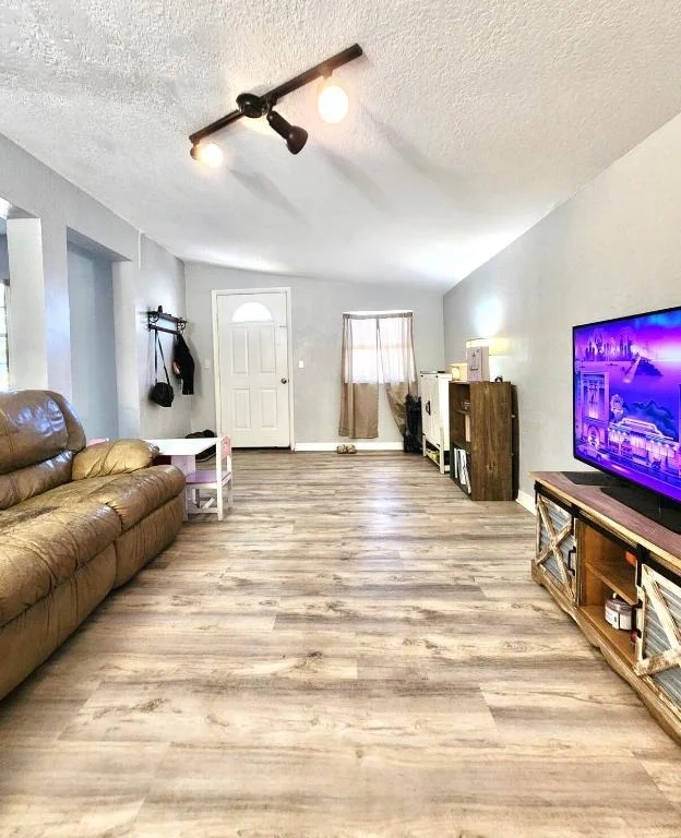 Photo of 3307 NW 33rd Avenue