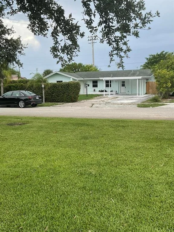 Photo of 638 Date Palm Drive