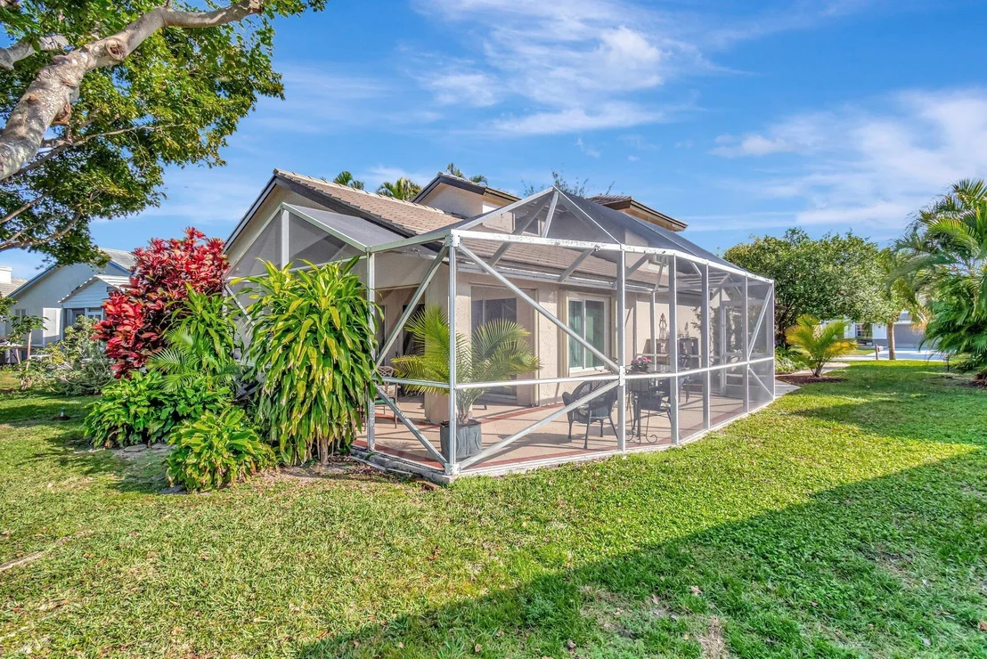 Photo of 6393 Lansdowne Circle