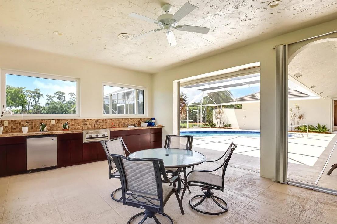 Photo of 391 Glenbrook Drive
