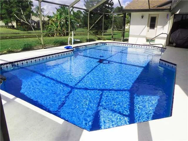 Photo of 718 Juniper Place