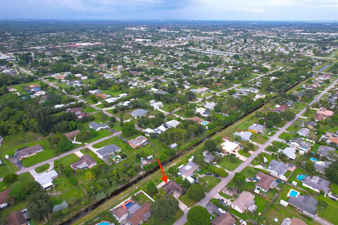 Photo of 110 W Mango Road