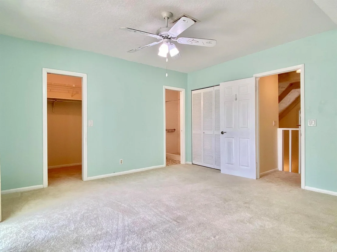 Photo of 16844 127 Drive N