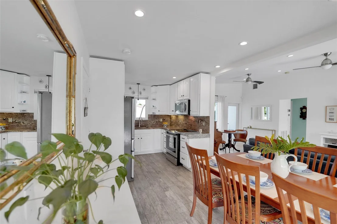 Photo of 17 SE 9th Avenue