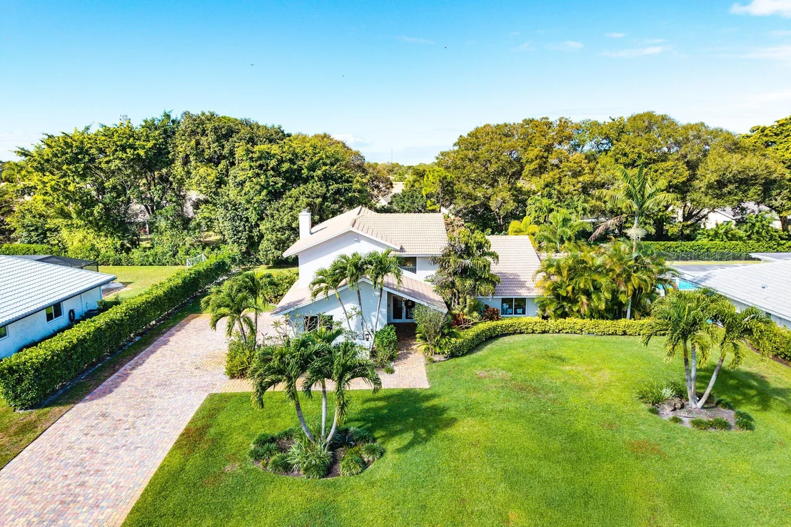 Photo of 10893 Gleneagles Road