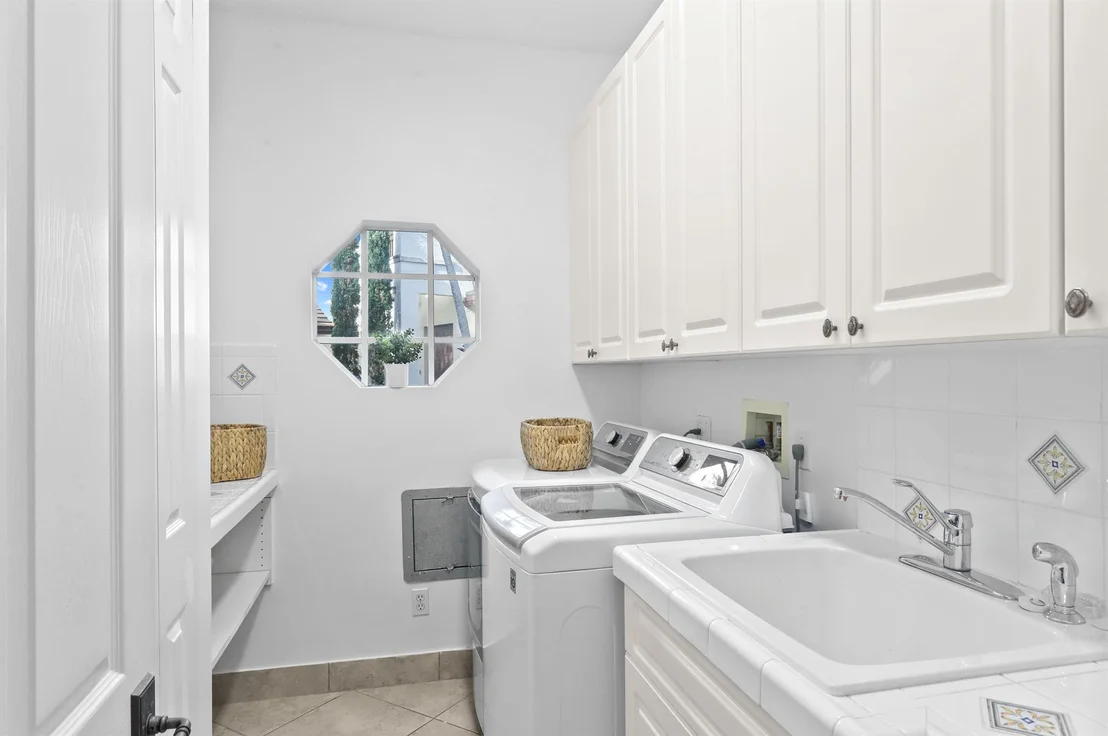 Photo of 400 Mangrove Point