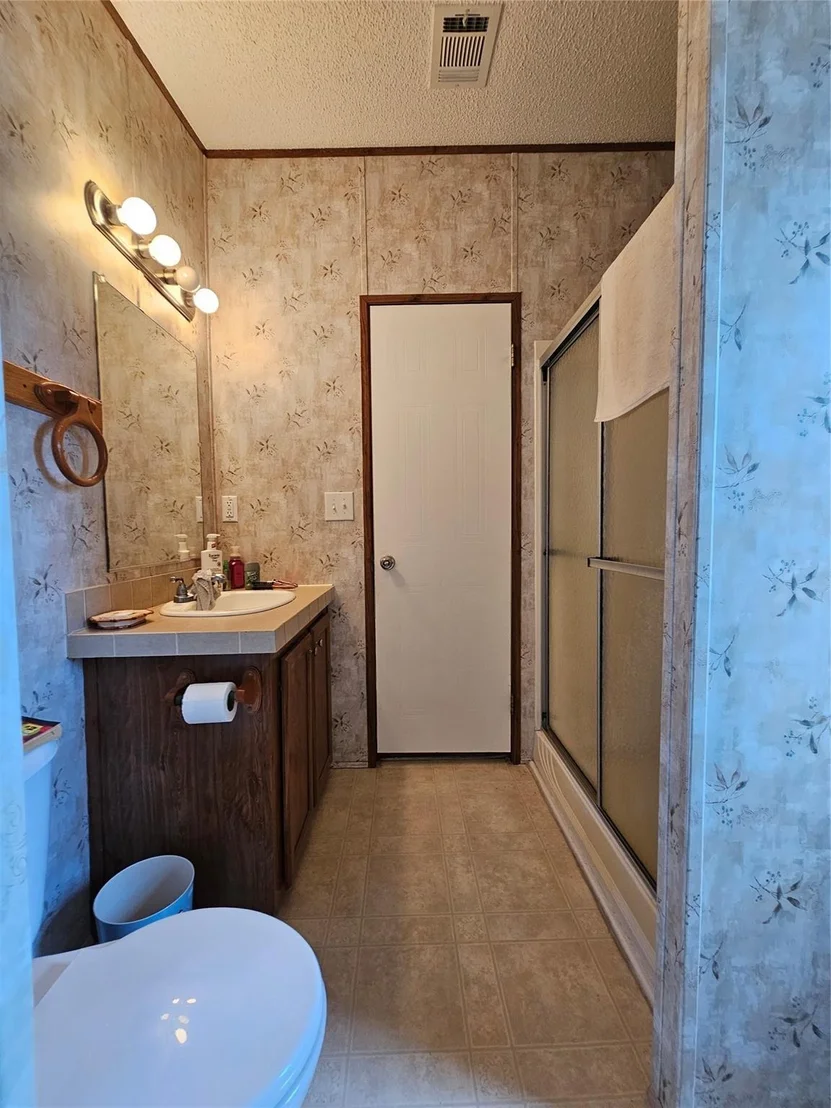 Photo of 1039 Peach Lane