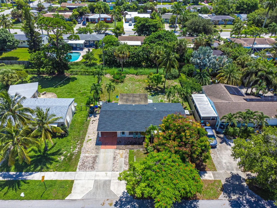 Photo of 820 Snowden Drive