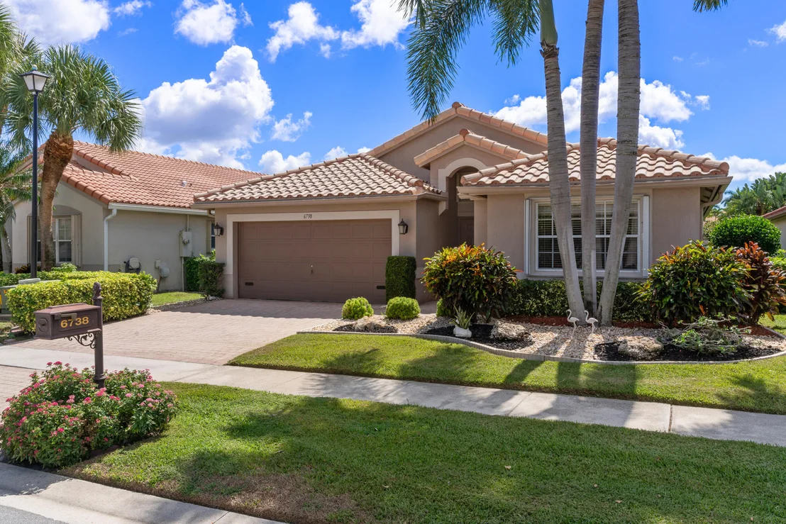 Photo of 6738 Sherbrook Drive