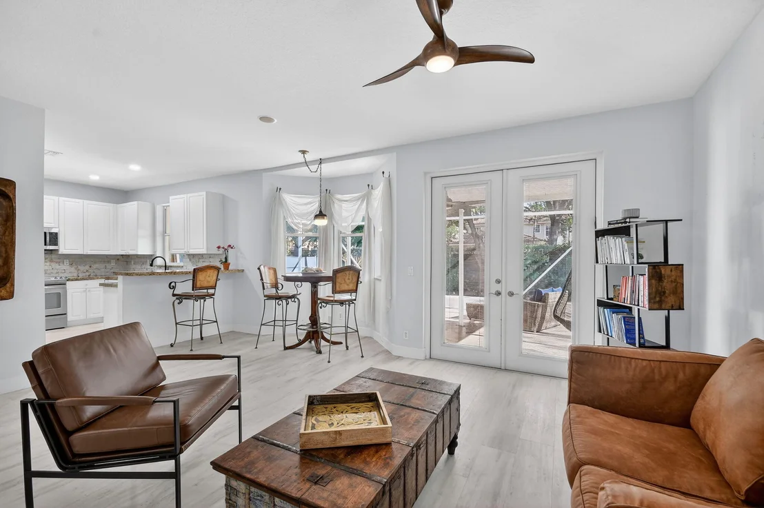Photo of 1605 E Classical Boulevard