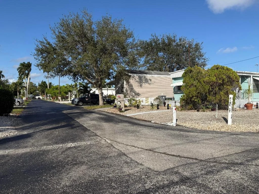 Photo of 8964 Pine Street
