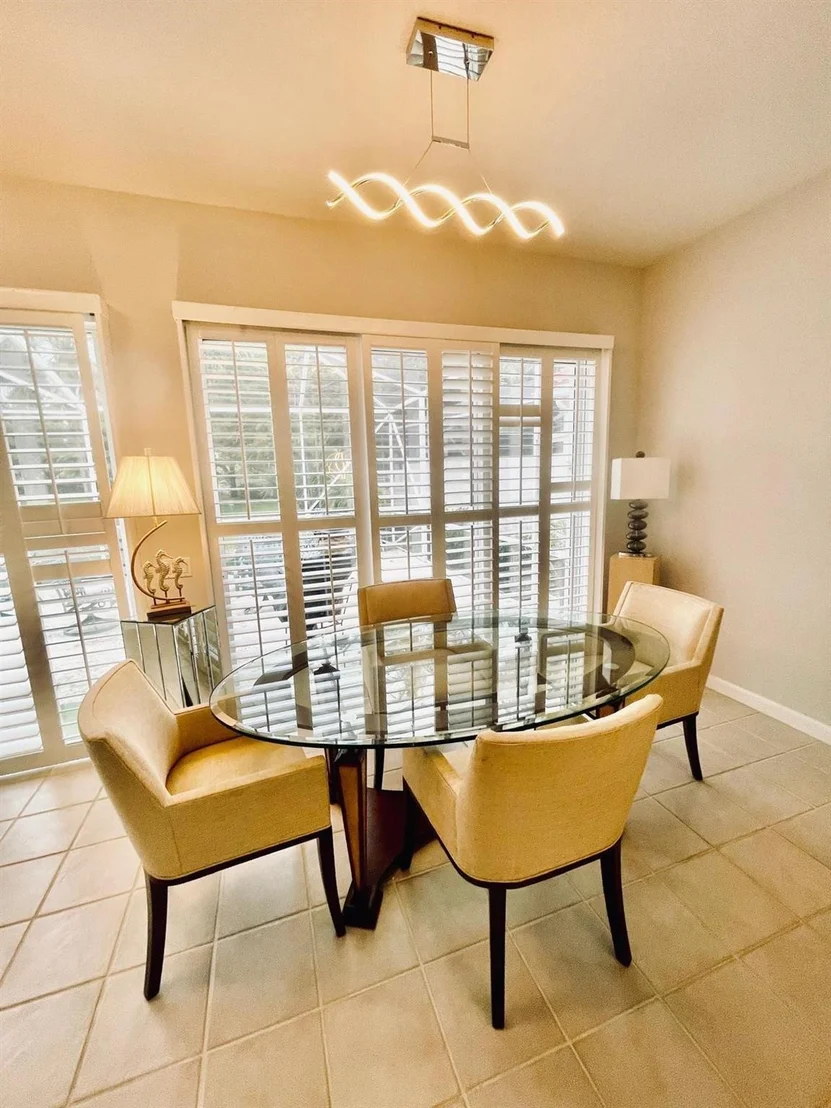 Photo of 4975 Garden Drive