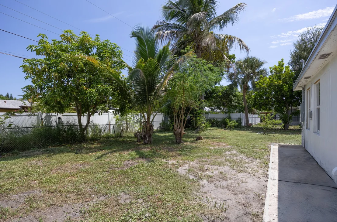 Photo of 215 Evergreen Drive