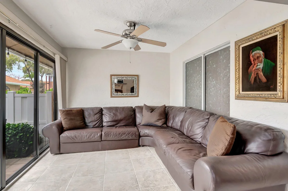 Photo of Unit C at 8081 Springtree Road