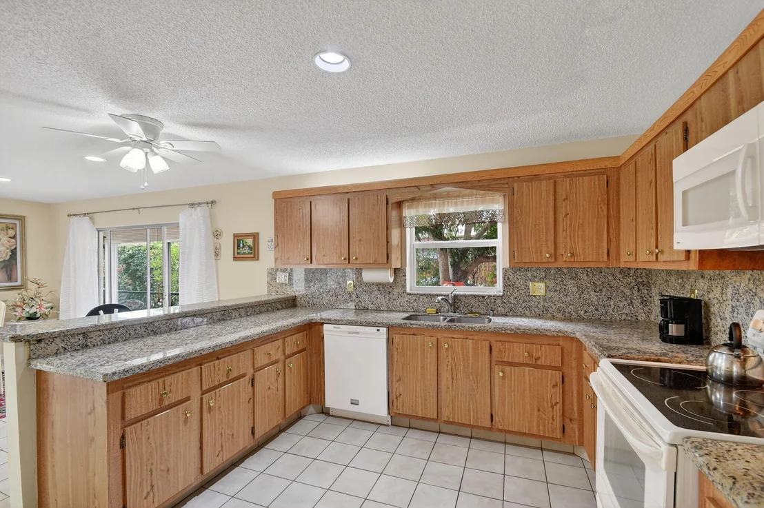 Photo of 6730 Starkeys Place