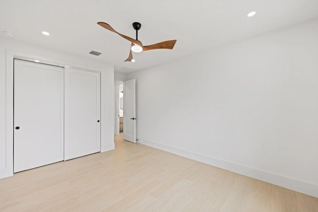 Photo of 1160 Emerald Drive
