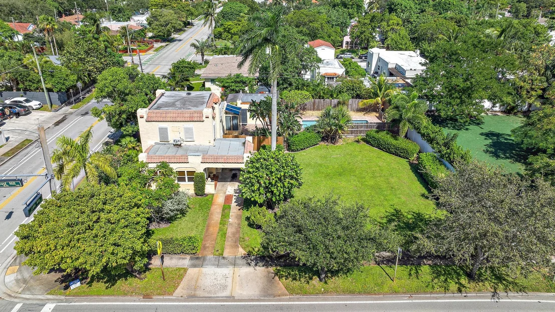 Photo of 735 FOREST HILL Boulevard