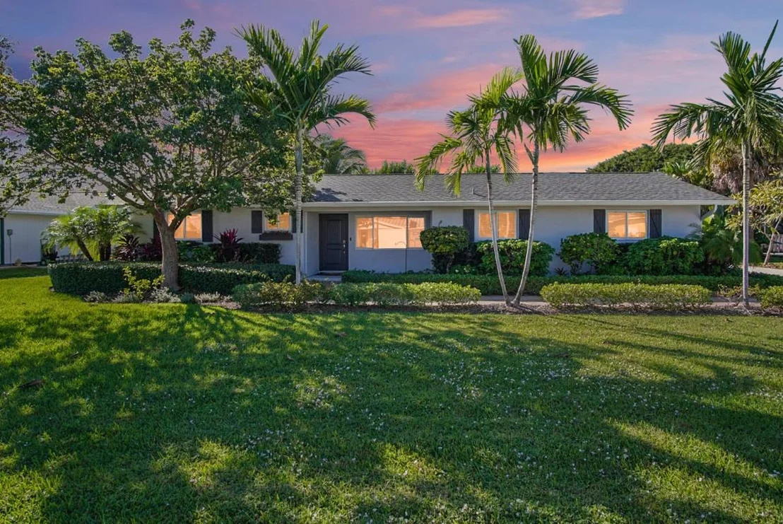 Photo of 924 Pompano Drive