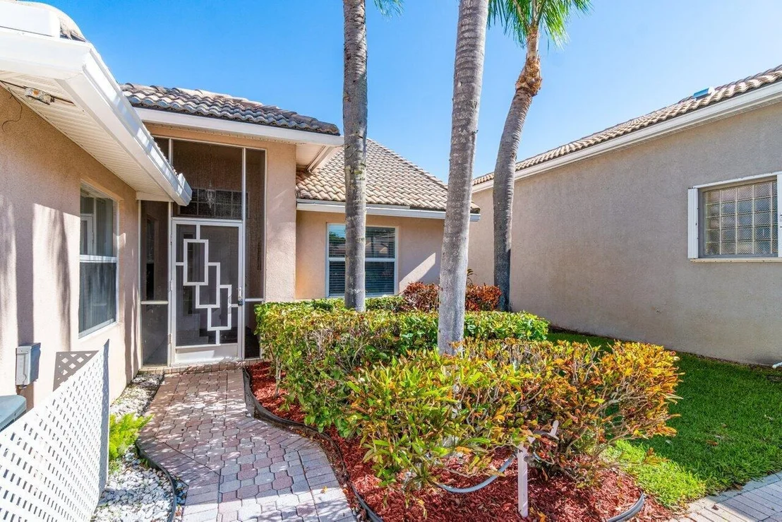 Photo of 5530 Grande Palm Circle