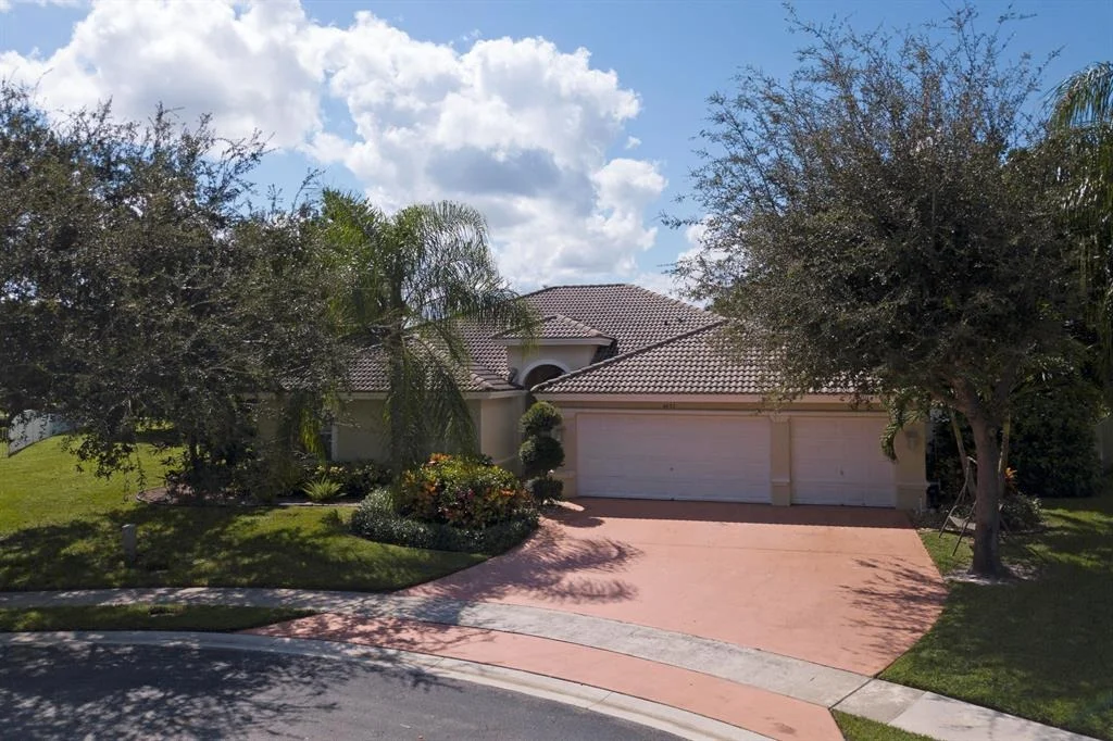 Photo of 6032 Indian Forest Circle