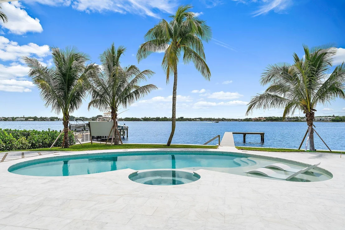Photo of 21 Bay Harbor Road