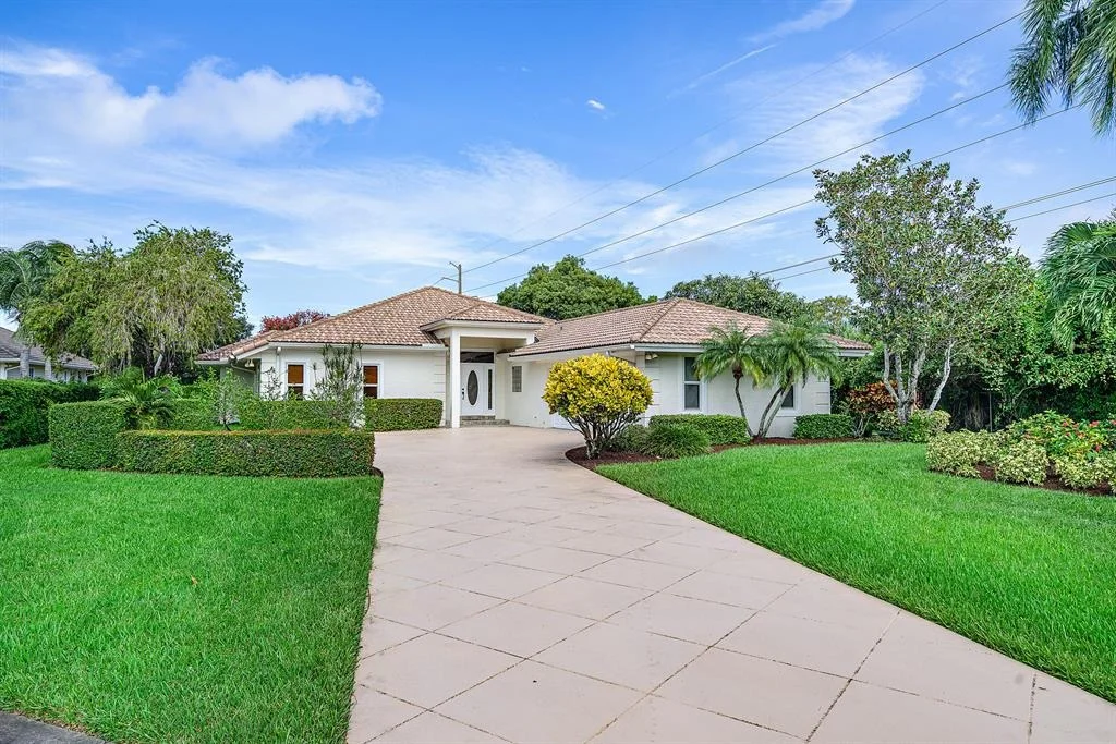 Photo of 18586 Lakeside Gardens Drive