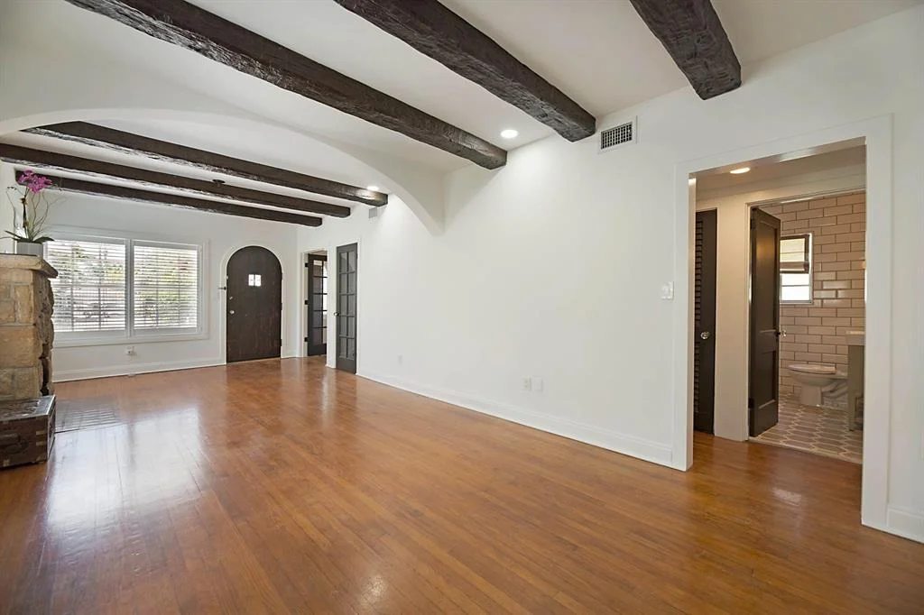 Photo of 308 Monroe Drive