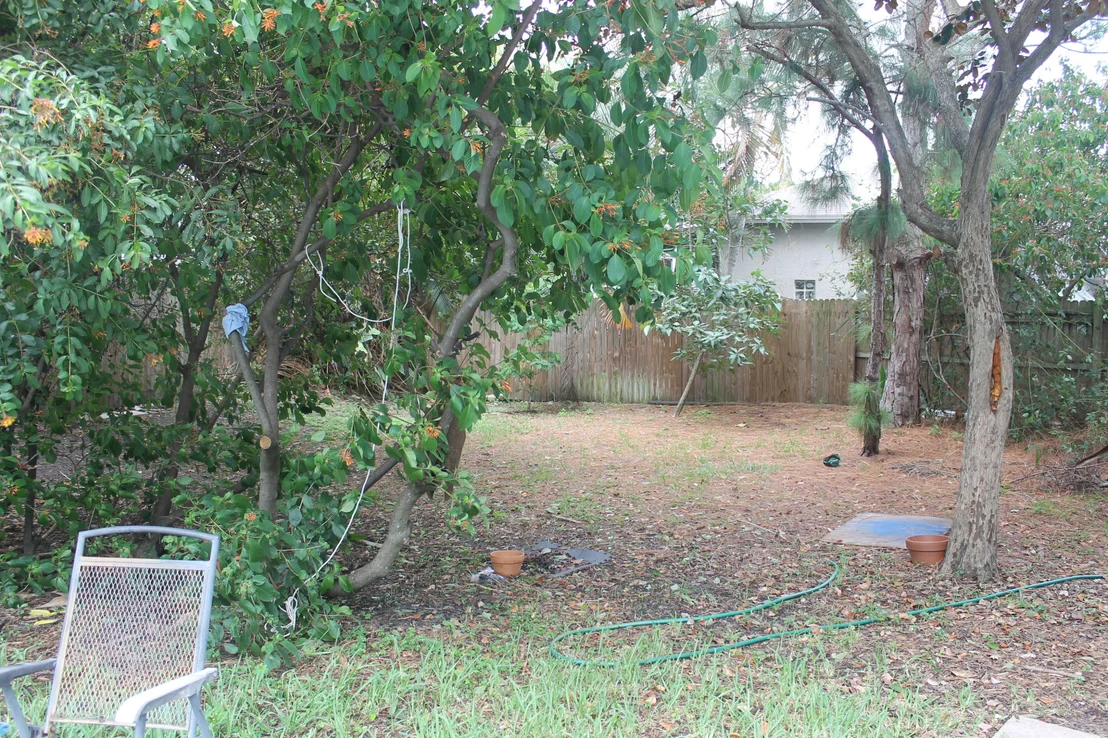 Photo of 945 NW Le Grace Circle