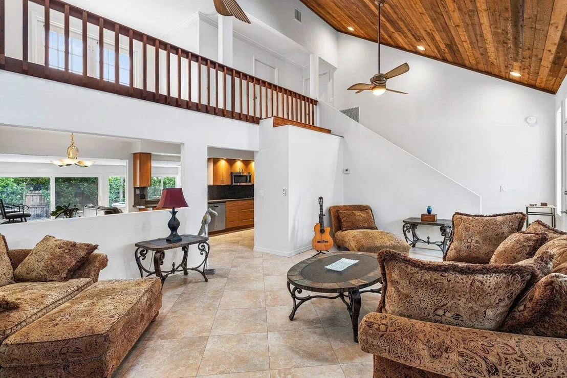 Photo of 2732 Northside Drive