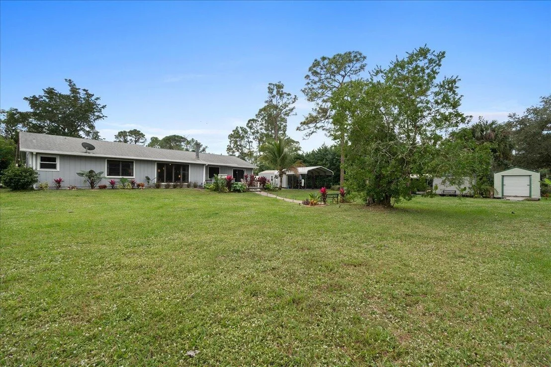 Photo of 12809 Sunset Boulevard