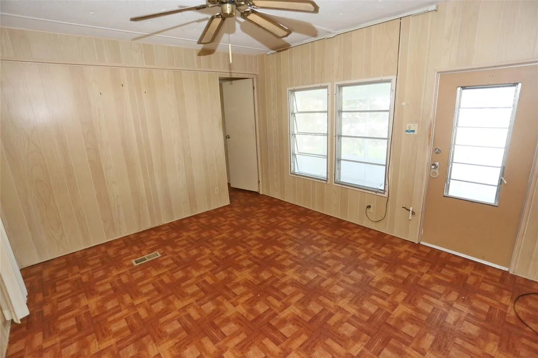 Photo of 14624 Glenview Drive