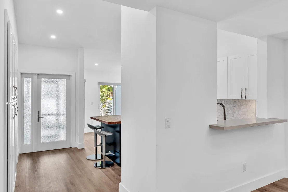Photo of 6708 Canary Palm Circle