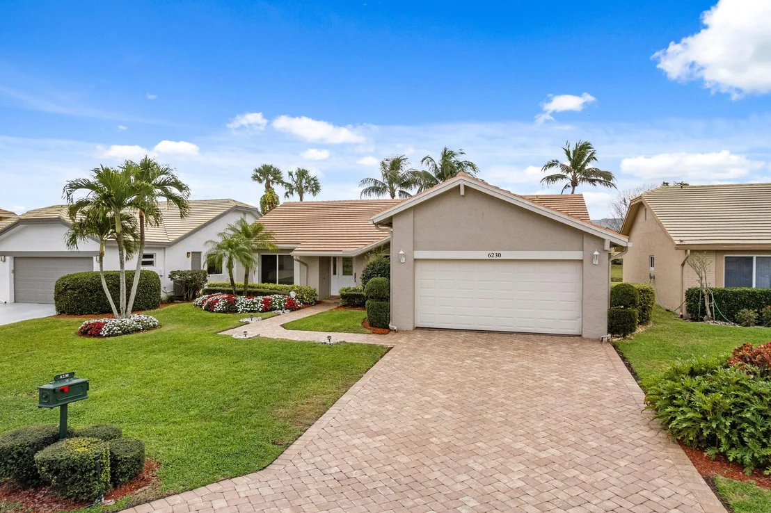 Photo of 6230 Petaluma Drive