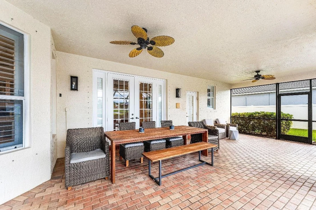 Photo of 6092 Indian Forest Circle