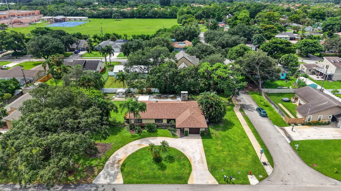 Photo of 4746 Canal Drive