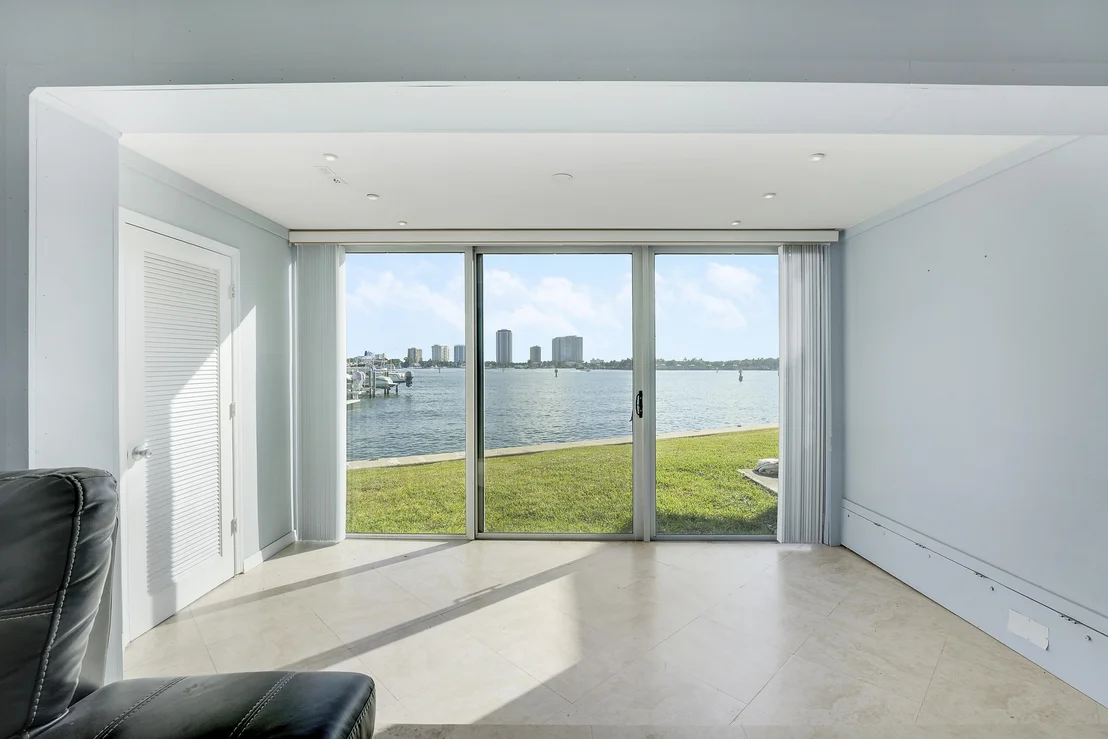Photo of 360 Wilma Circle