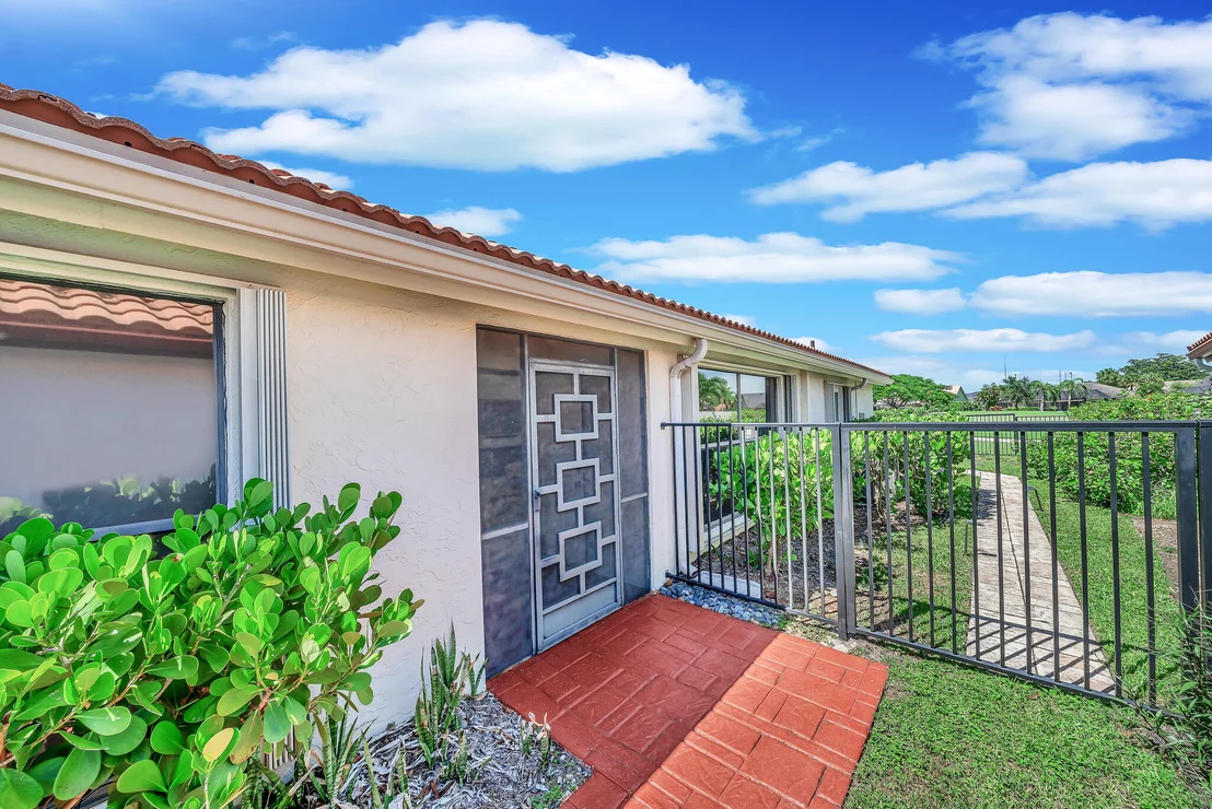 Photo of 10255 Sunset Bend Drive