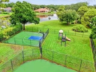 Photo of 111 N River Drive W