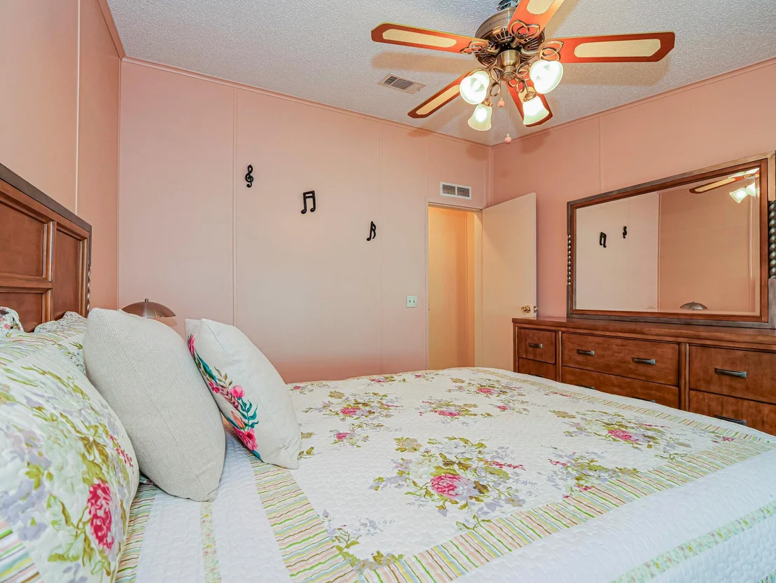 Photo of 1388 Barefoot Circle