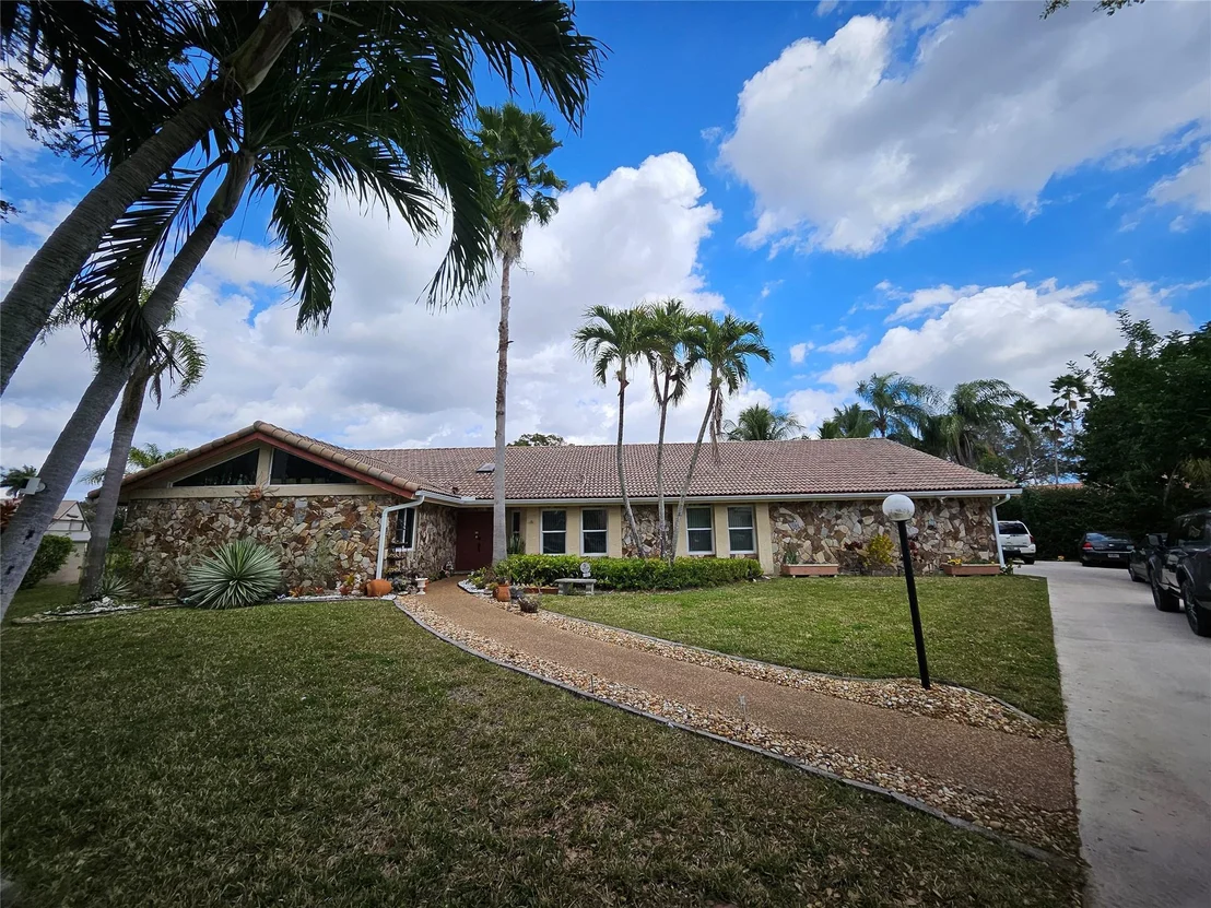 Photo of 197 NW 113th Way